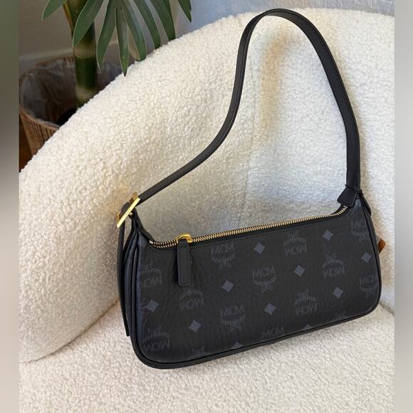 MCM Aren Small Visetos Zip Shoulder Bag - Picture 3 of 7